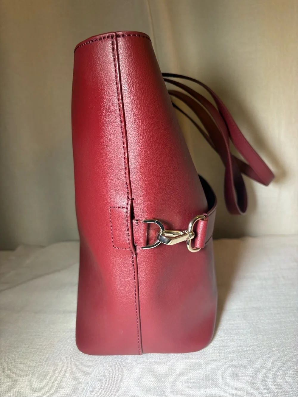 Away The Latitude Tote Ruby Burgundy Leather Travel Laptop Carry On Bag EUC